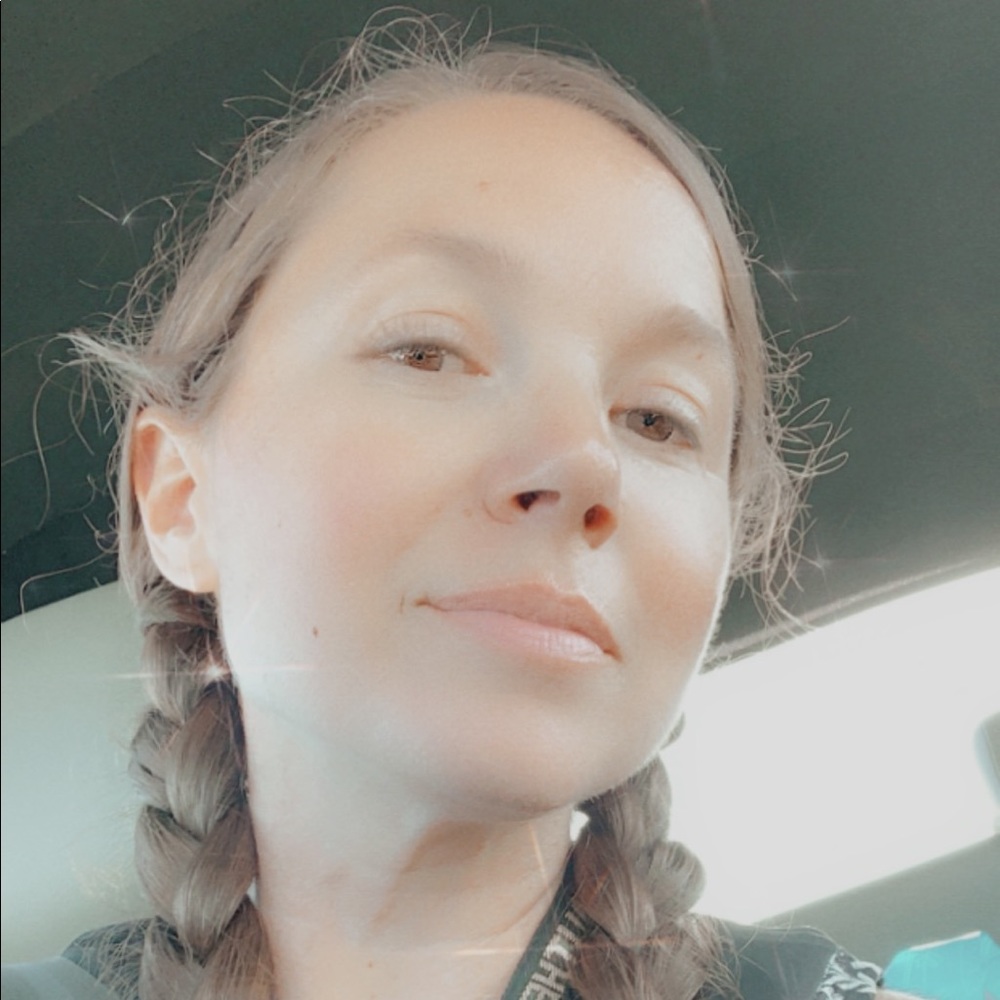 Meet your Posher, Regan